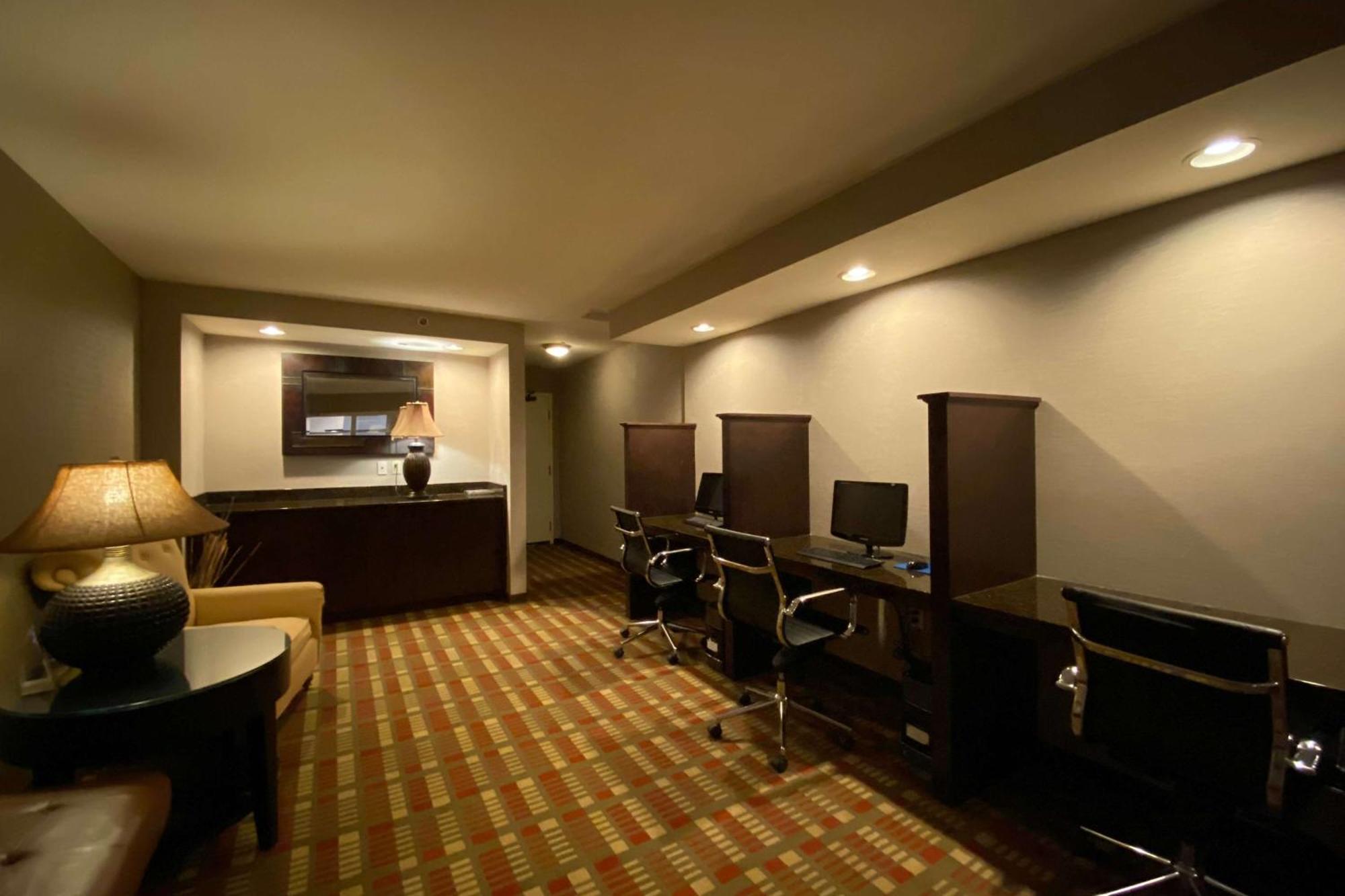 Wyndham Minneapolis South Burnsville Exterior photo